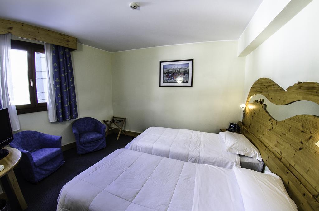 Hotel Rive - Complesso Turistico Campo Smith باردونيكيا المظهر الخارجي الصورة
