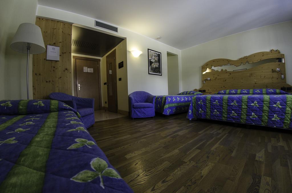 Hotel Rive - Complesso Turistico Campo Smith باردونيكيا المظهر الخارجي الصورة